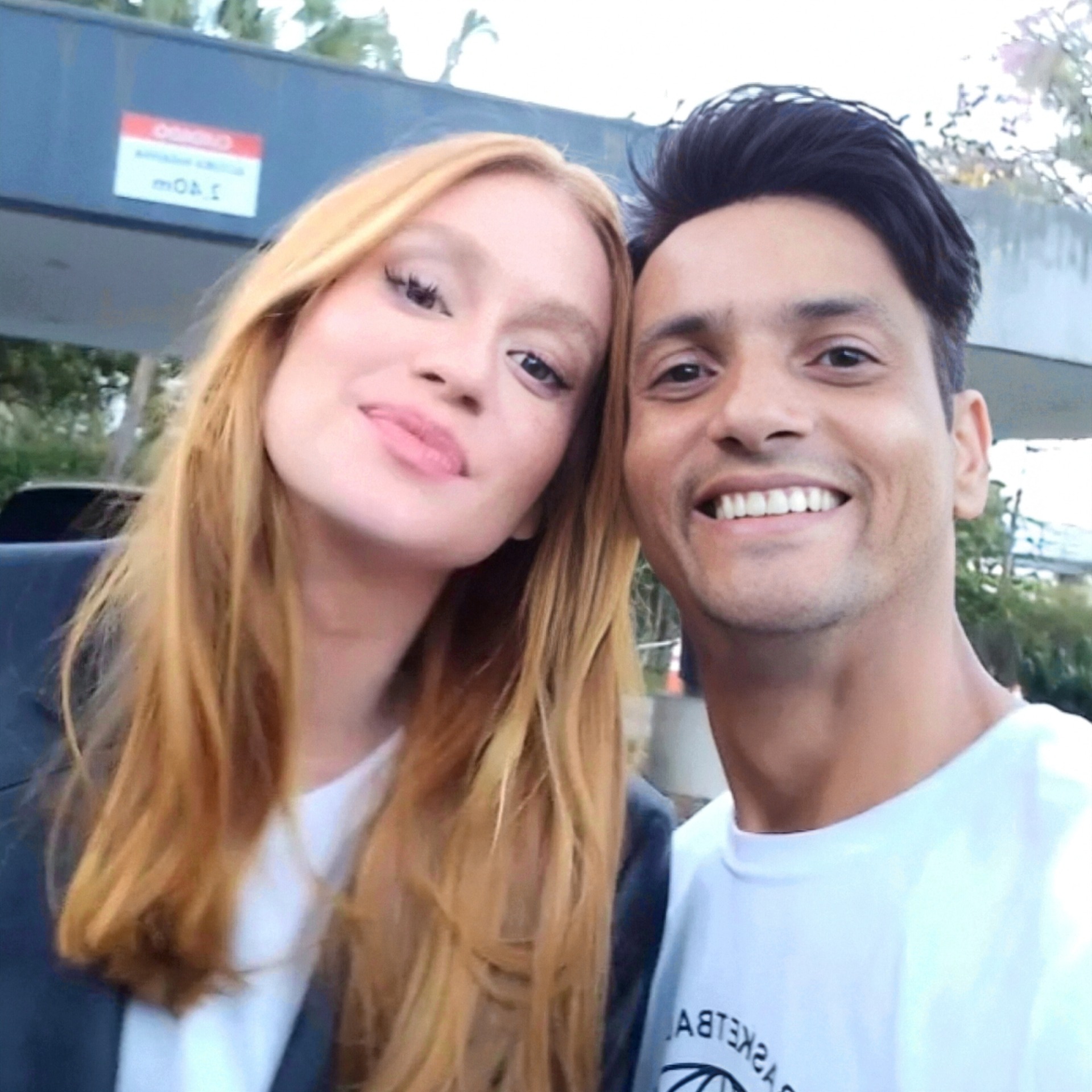 Romero Silva e Marina Ruy Barbosa na Globo